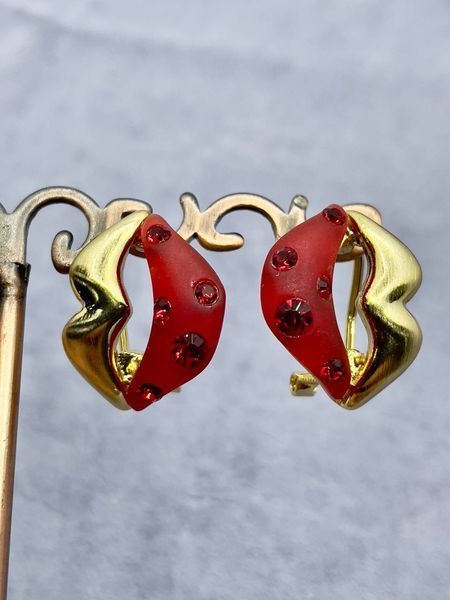 Сережки губи 446 фото