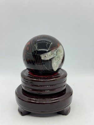 Шар из сардоникса с жеодой 61 мм 13397 фото